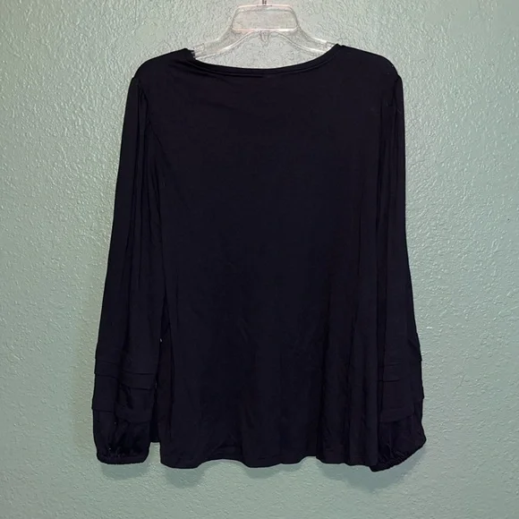 NEW Chico’s Black Relaxed Long Sleeve Blouse scoop neck ruffle sleeve top nwt - Picture 7 of 7